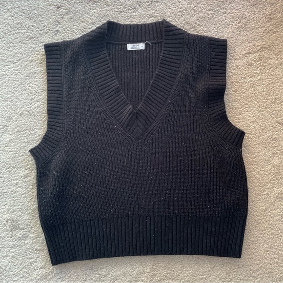 Black Knit Sweater Vest - Picture 6 of 6